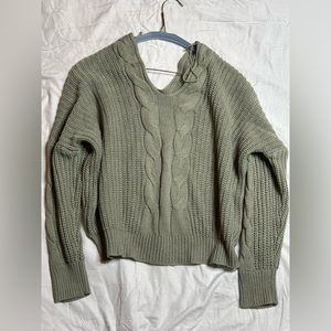 Army green knitted sweater